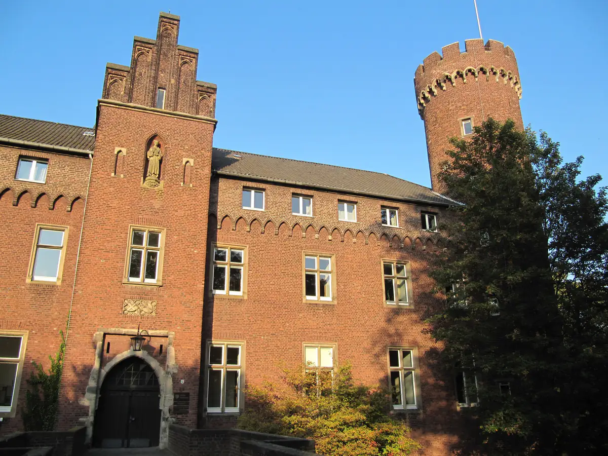 Kurkölnische Burg in Kempen im Abendlicht